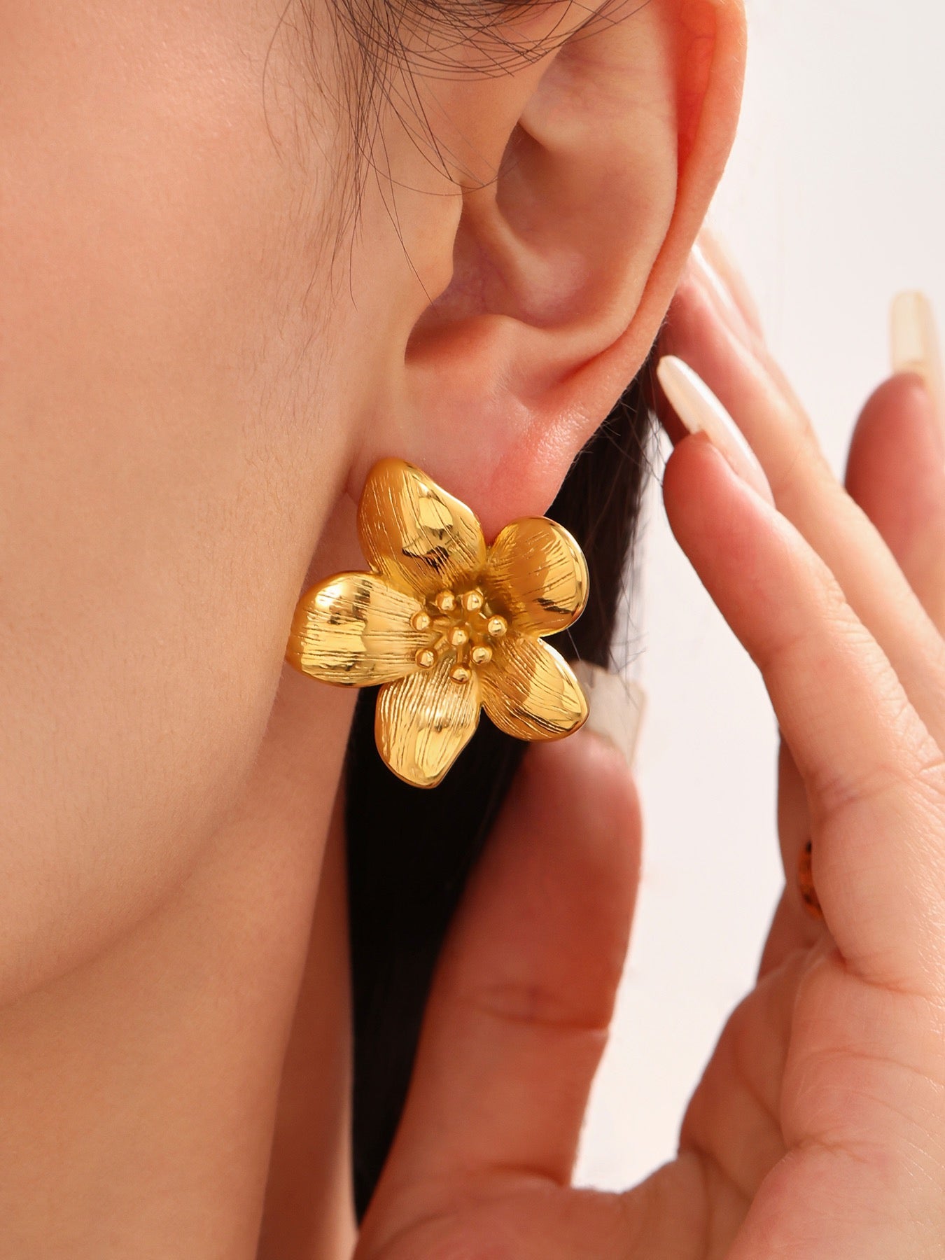 Nancy flower earrings