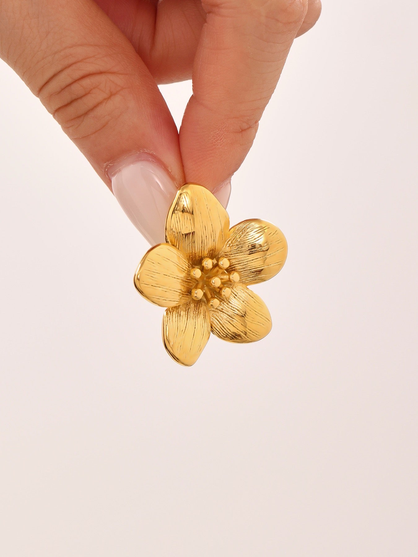 Nancy flower earrings