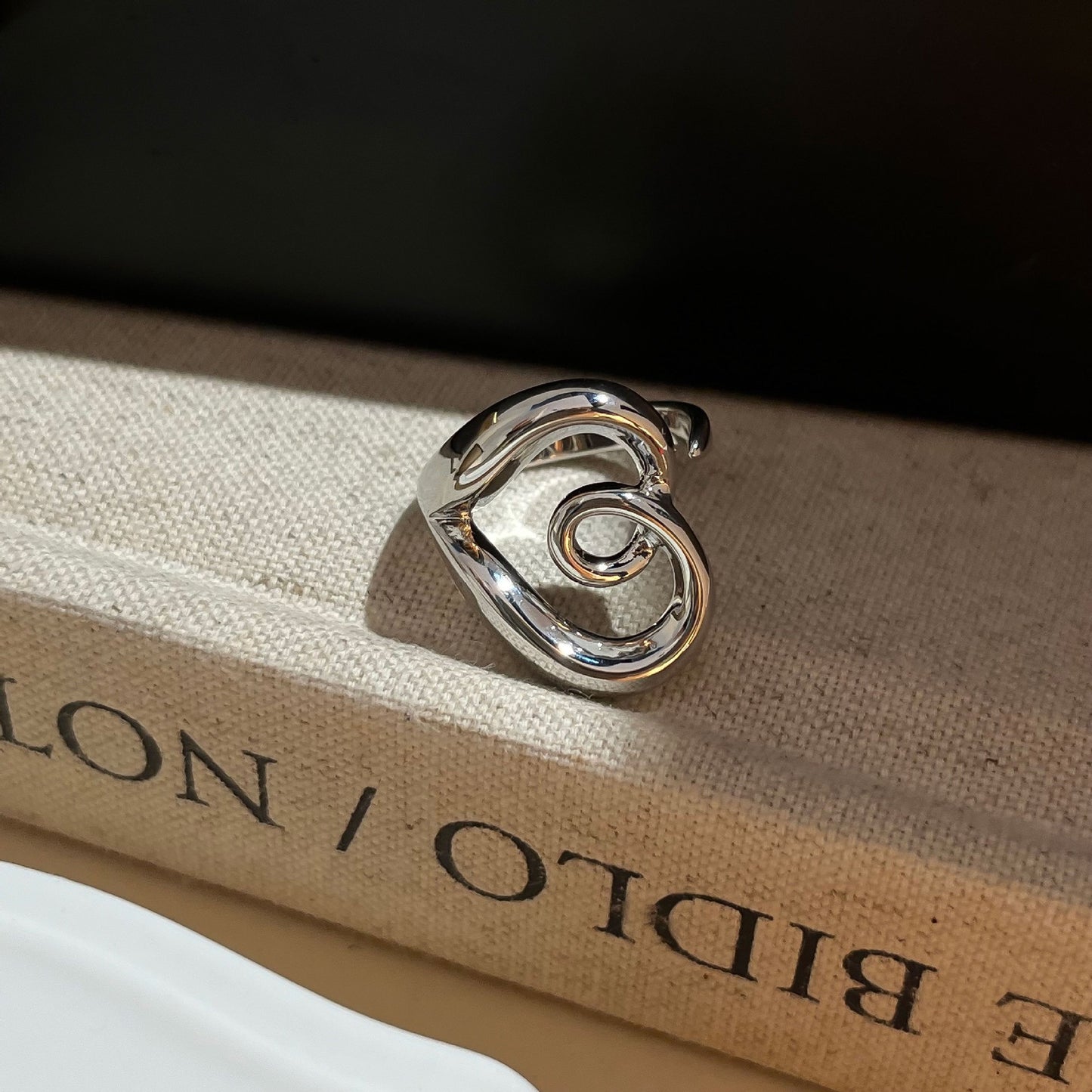 Twirly sterling silver ring