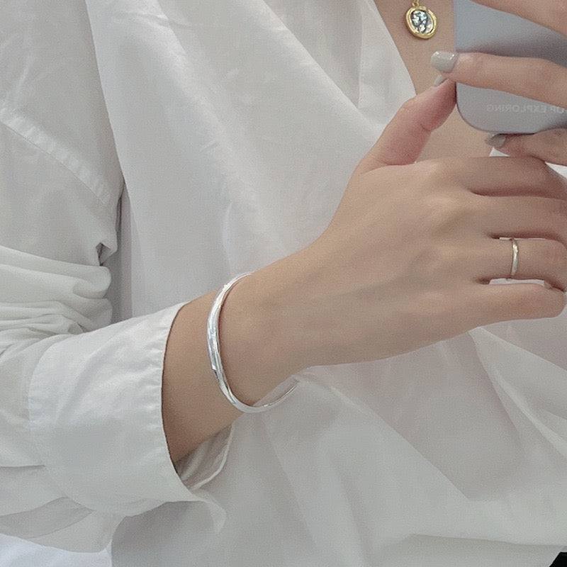 Sterling silver classic bangle