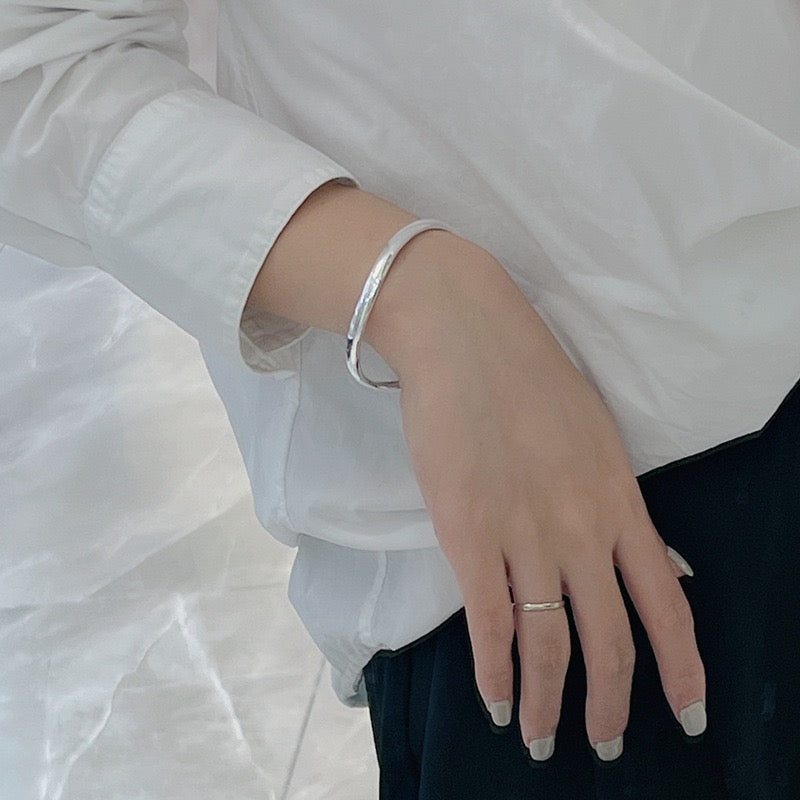 Sterling silver classic bangle