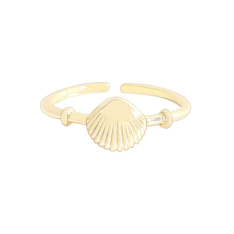 Ankita shell ring
