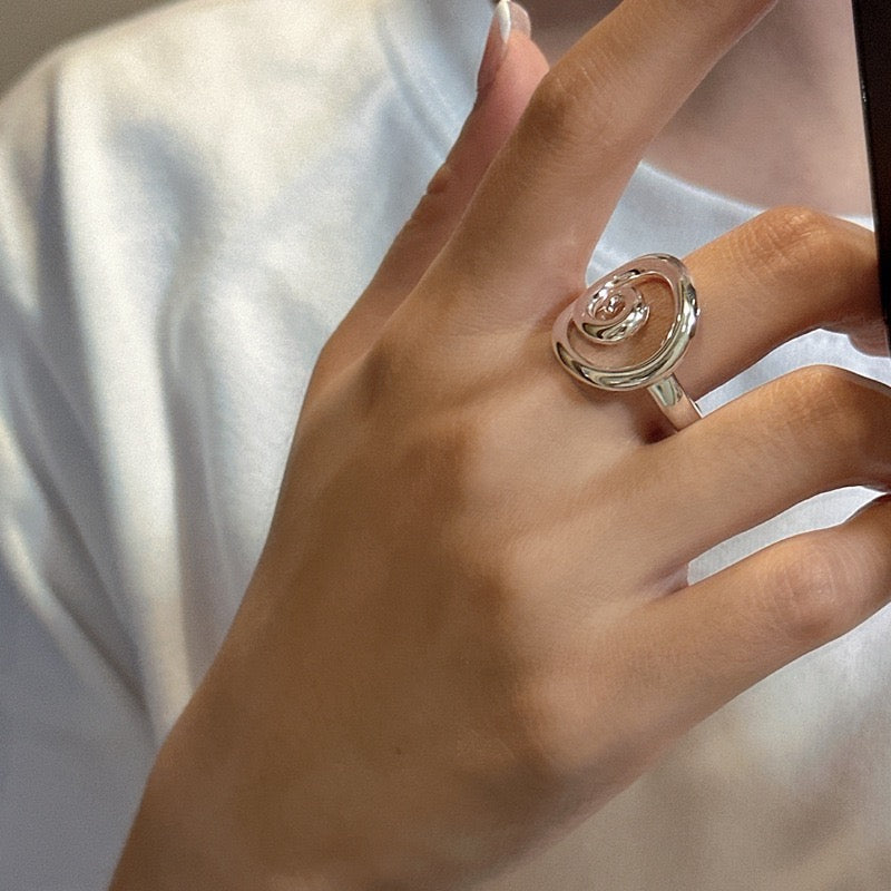 Sterling silver swirl ring