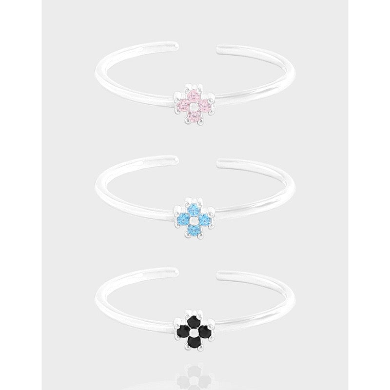 Dainty flower silver ring