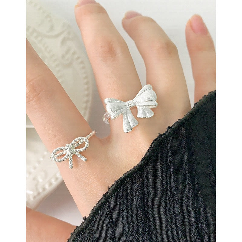 Karora bow rings