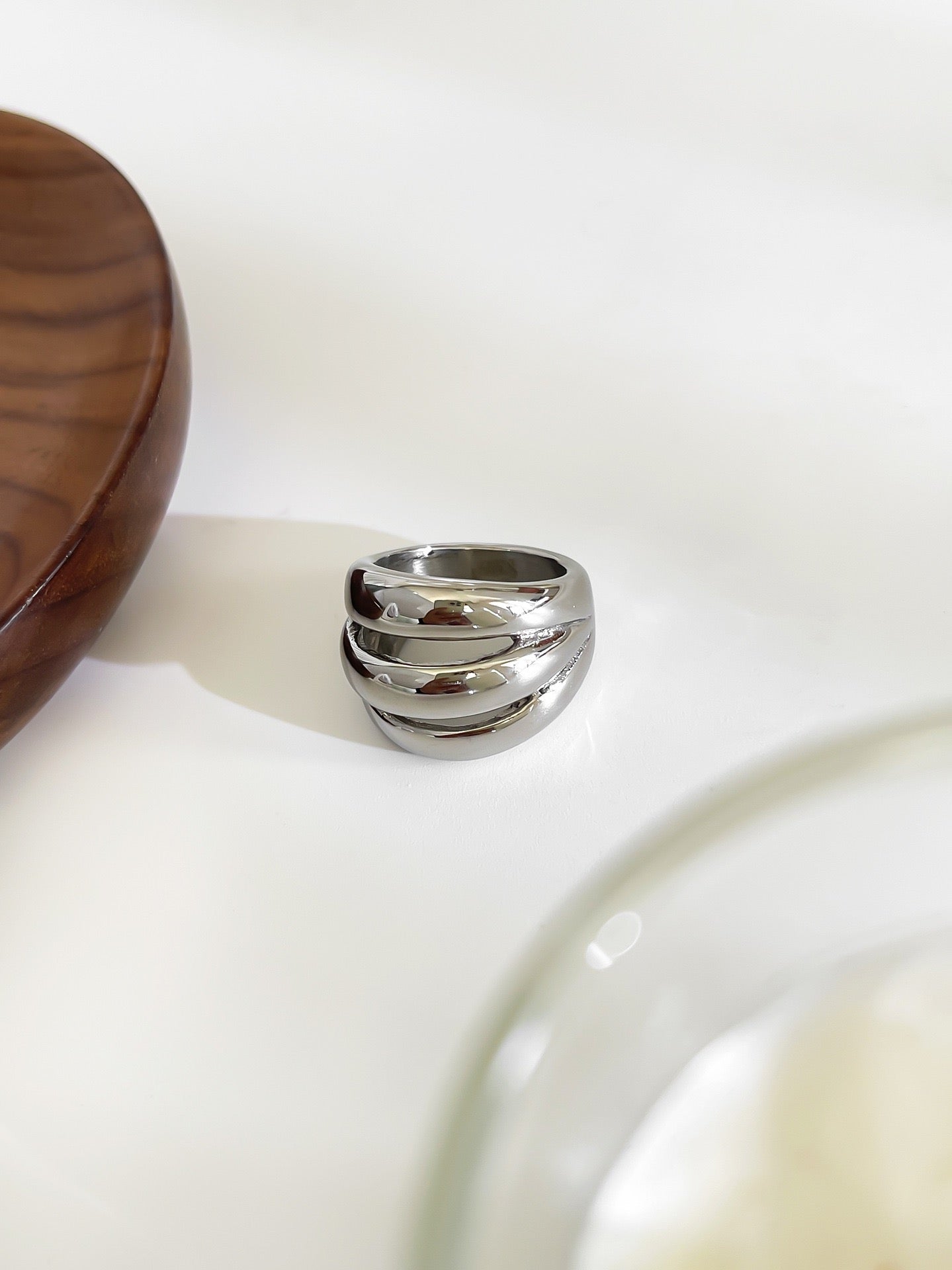 Big band statement rings