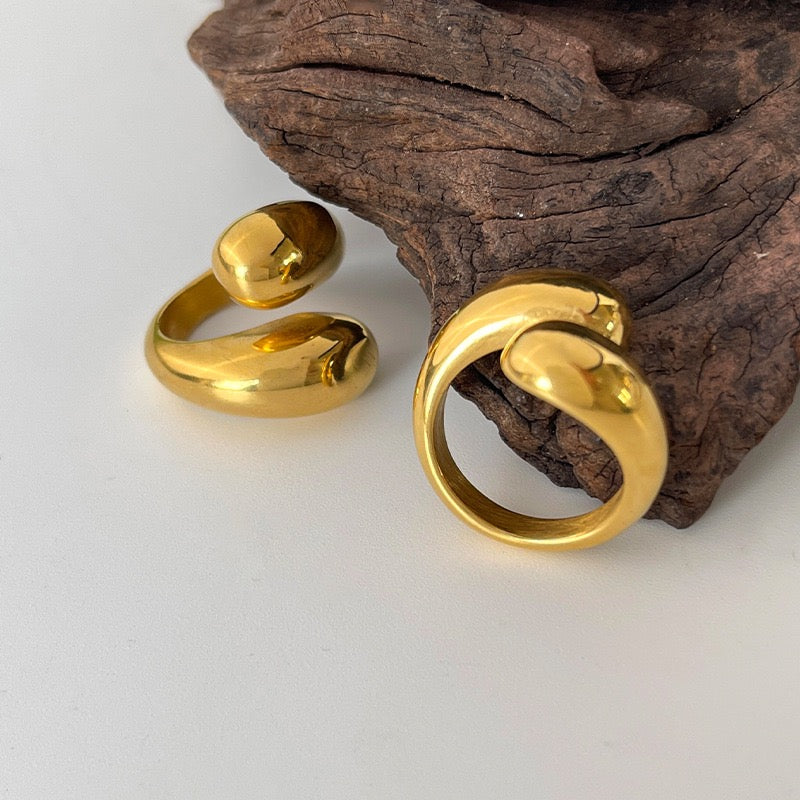 Big statement Elsa ring