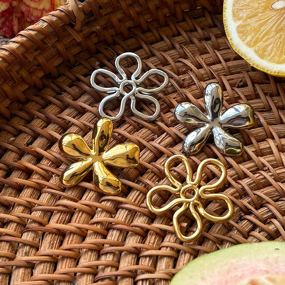 Matchy flower earrings