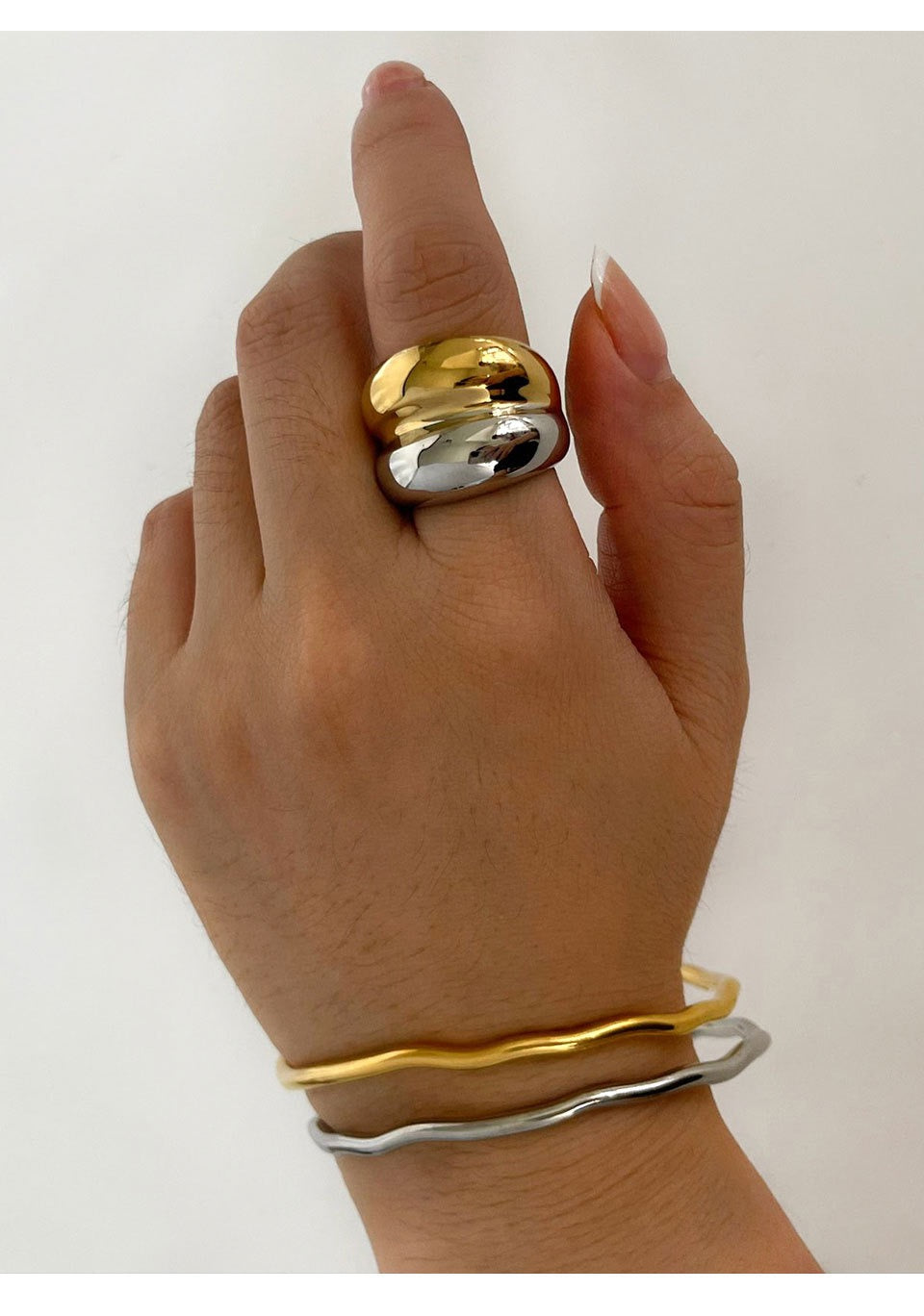Band statement rings