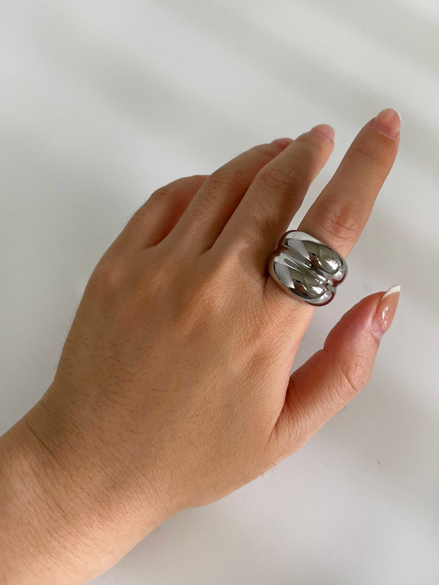 Band statement rings