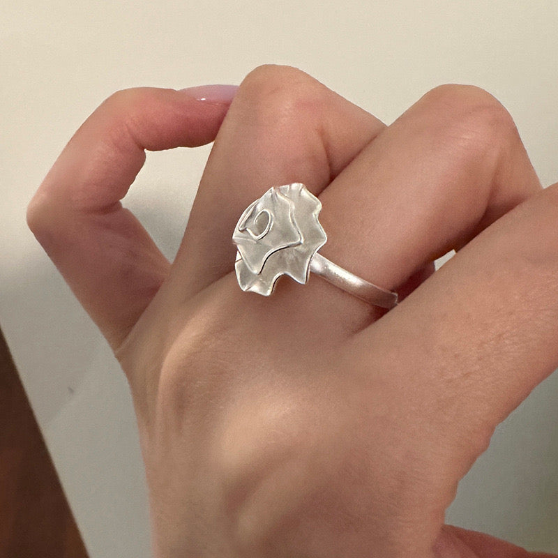 Osaka Rose silver ring