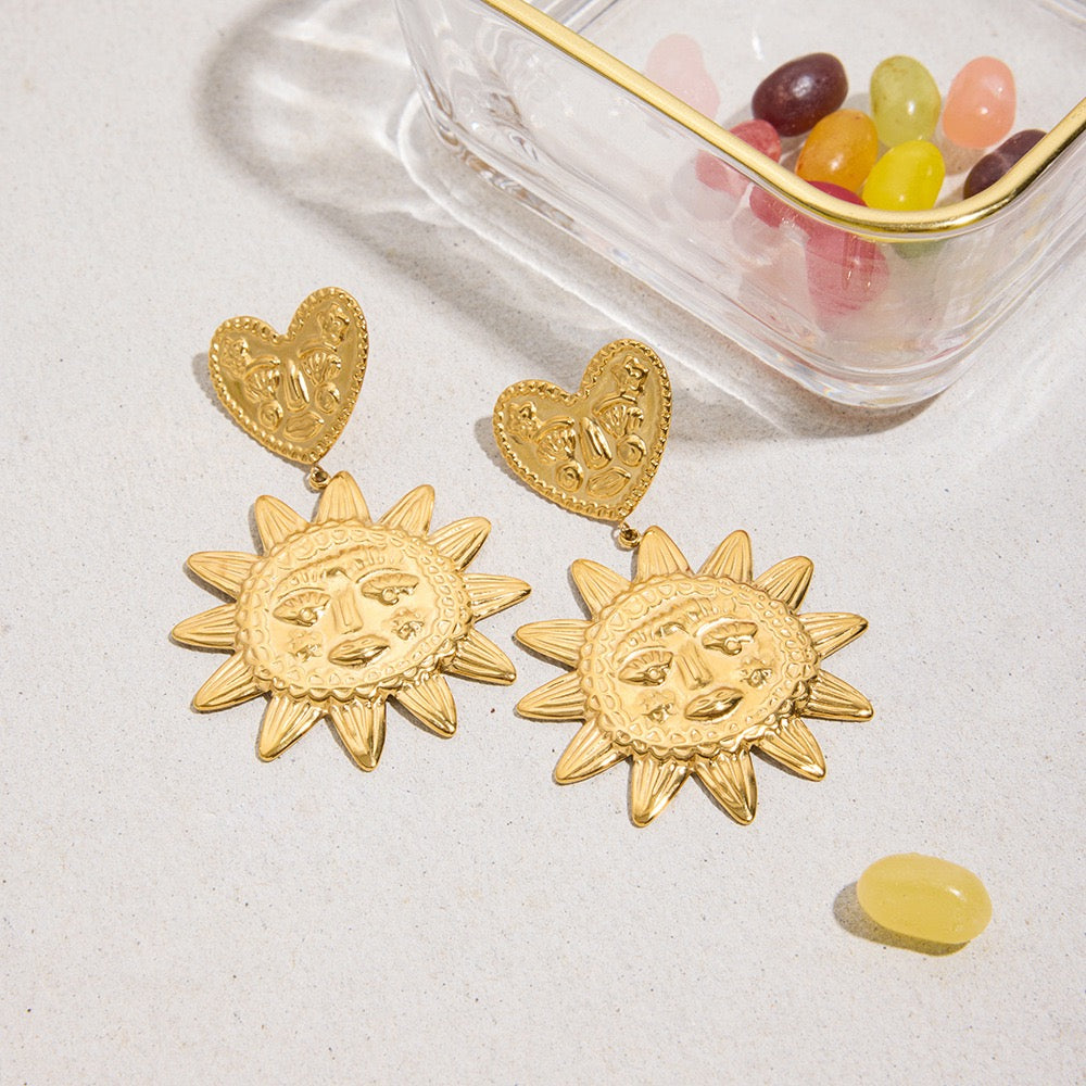 Smile sun heart earrings