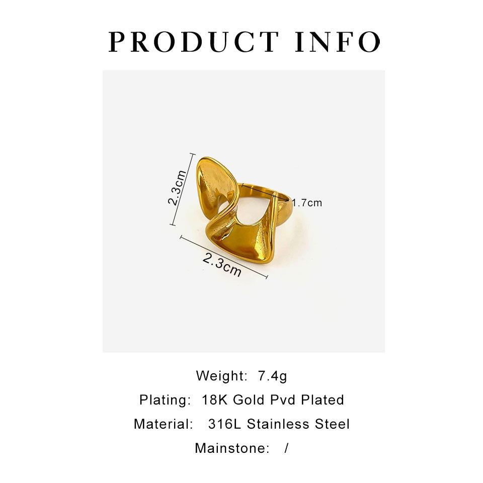 Waves of the sea statement ring