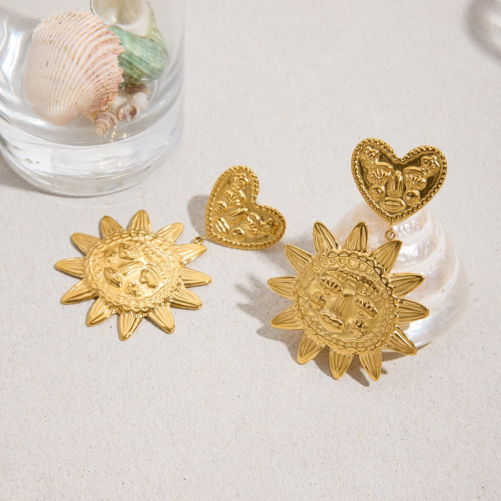 Smile sun heart earrings