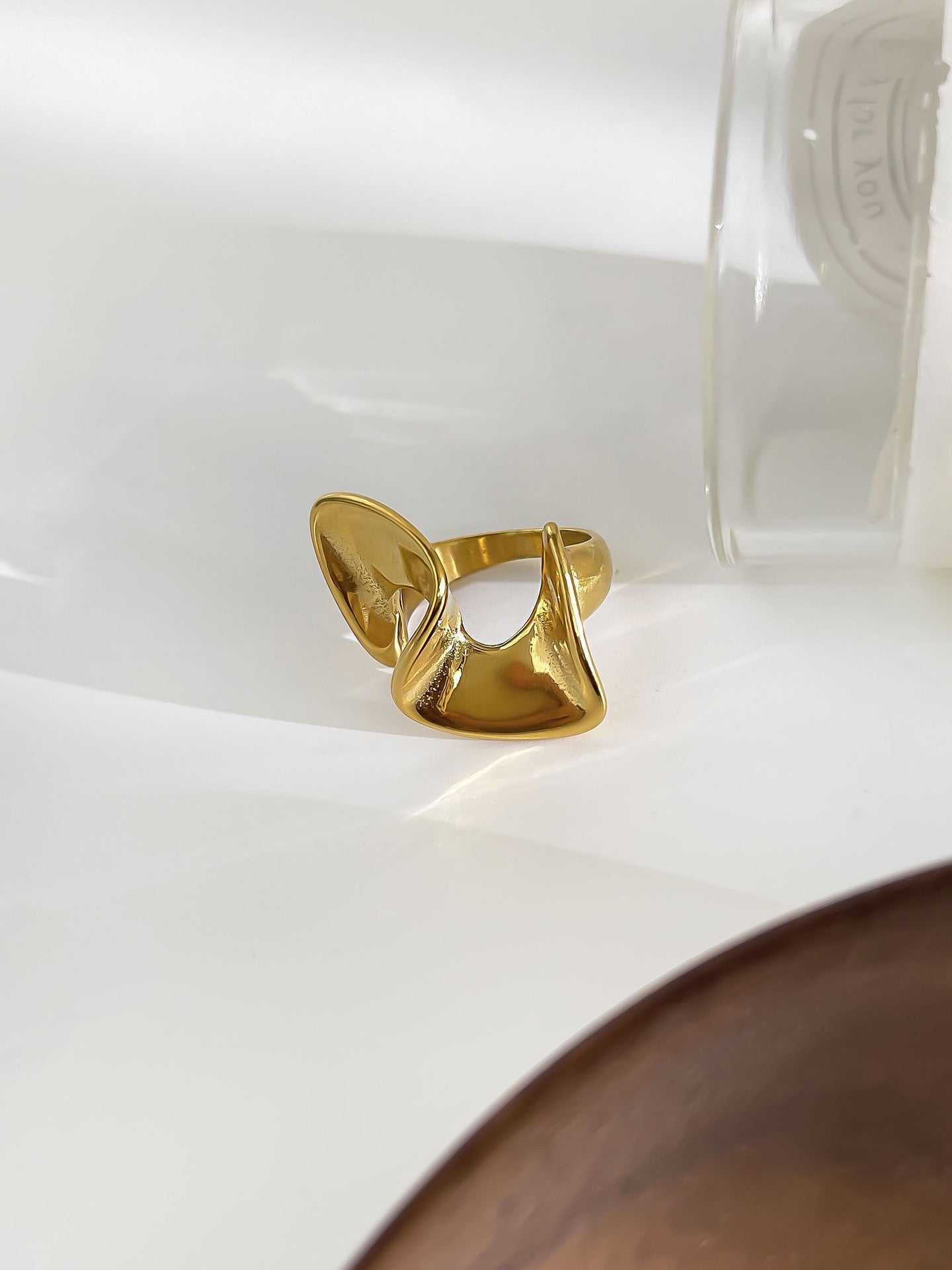 Waves of the sea statement ring