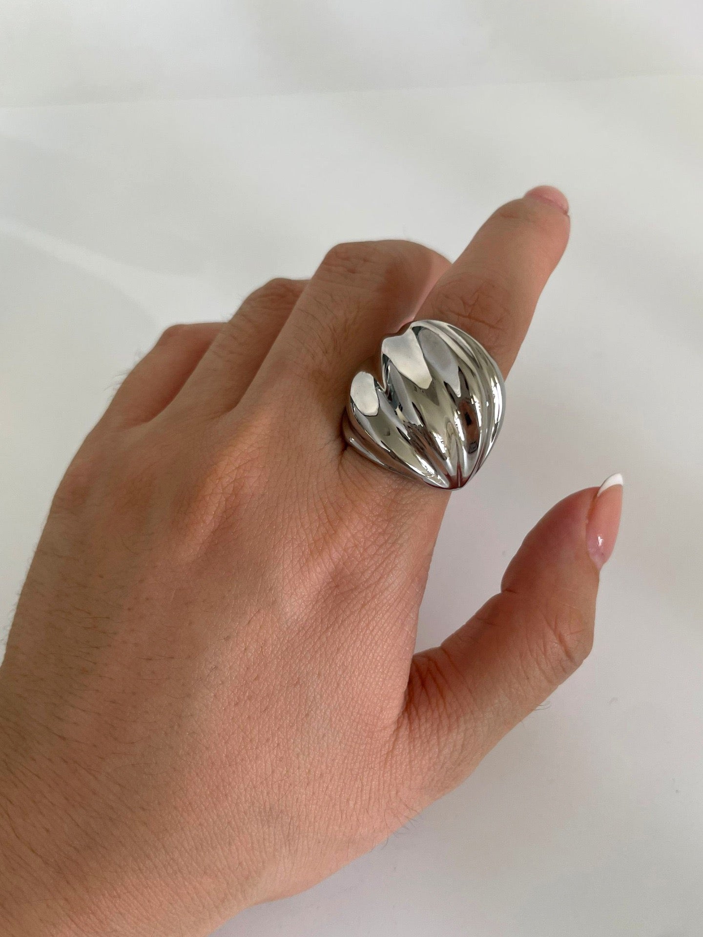 Big layer of waves statement ring