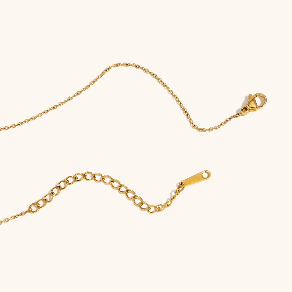 Dainty heart necklace