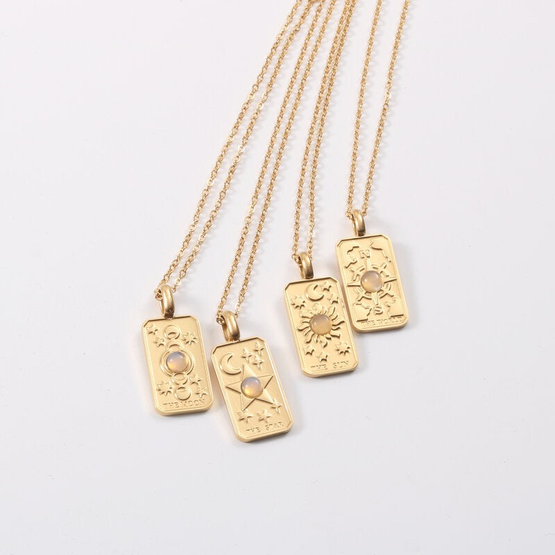 Tarot cards necklace