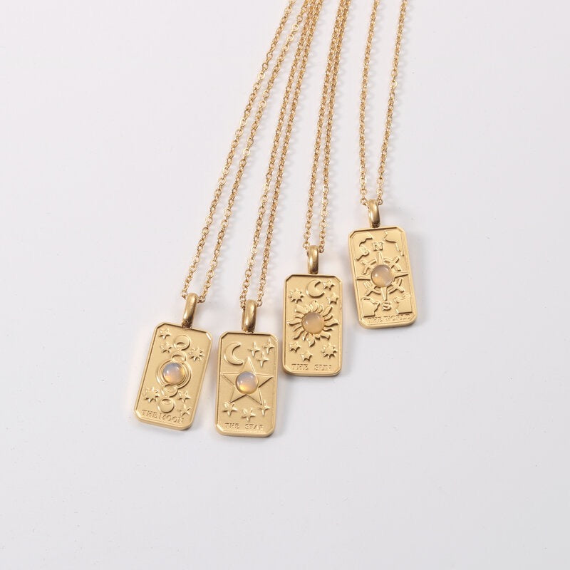 Tarot cards necklace
