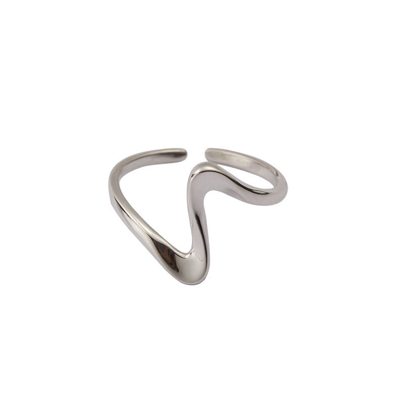 Daphne Big wave Silver ring