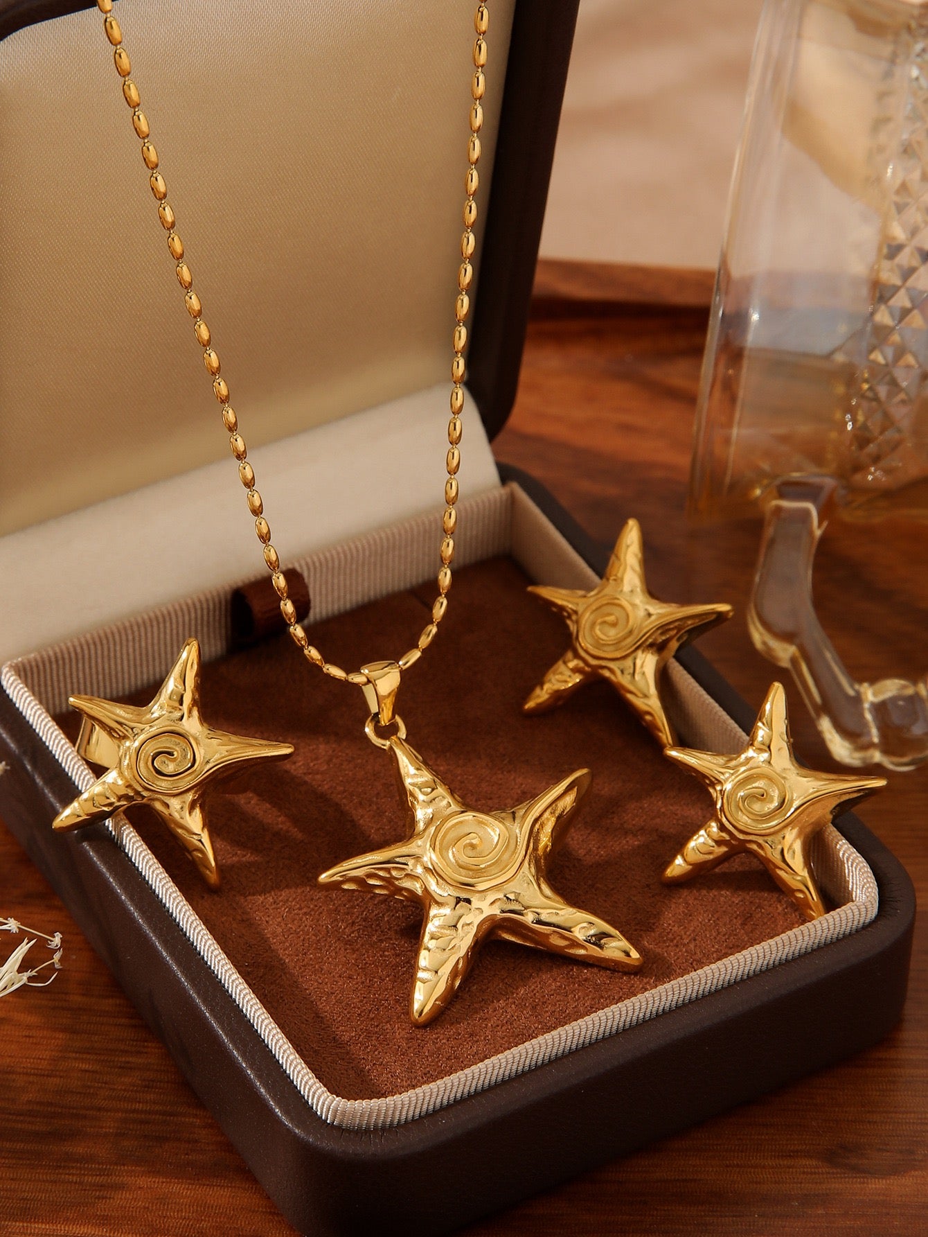 Bondi minina sea star collection