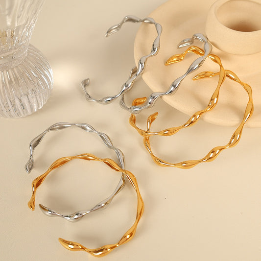 Mini wave bangles