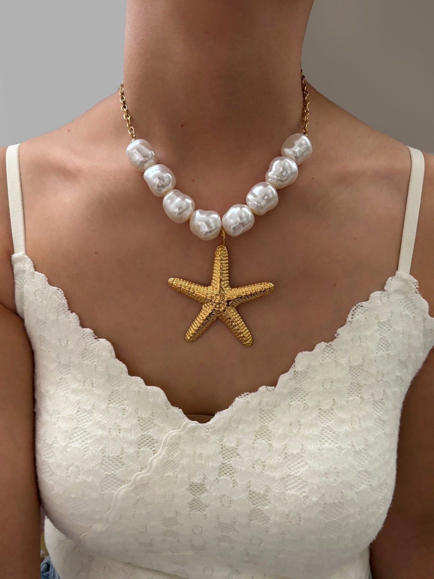 Big statement starfish necklace