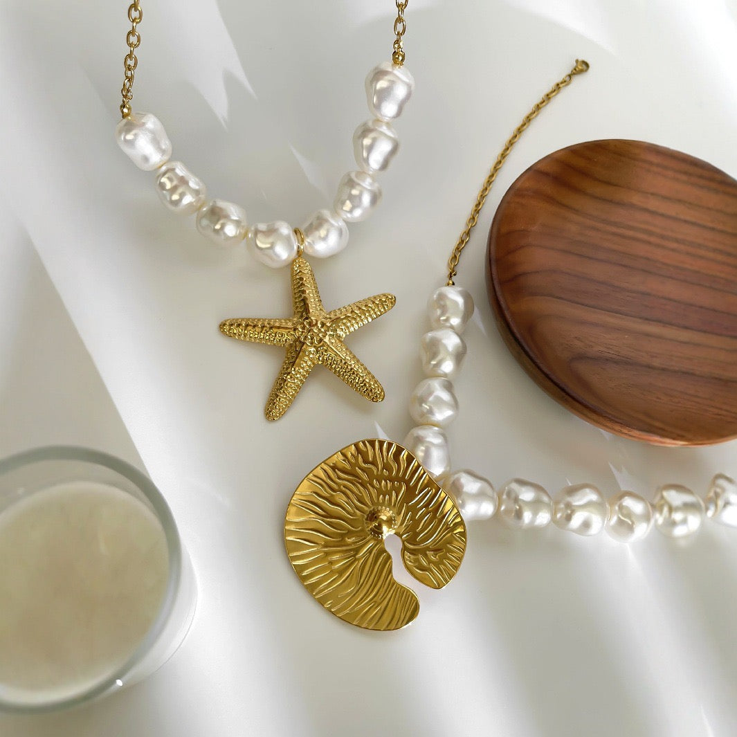 Big statement starfish necklace
