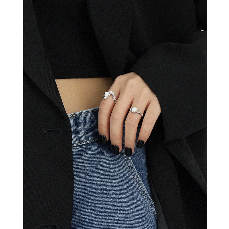 Heart opal silver ring