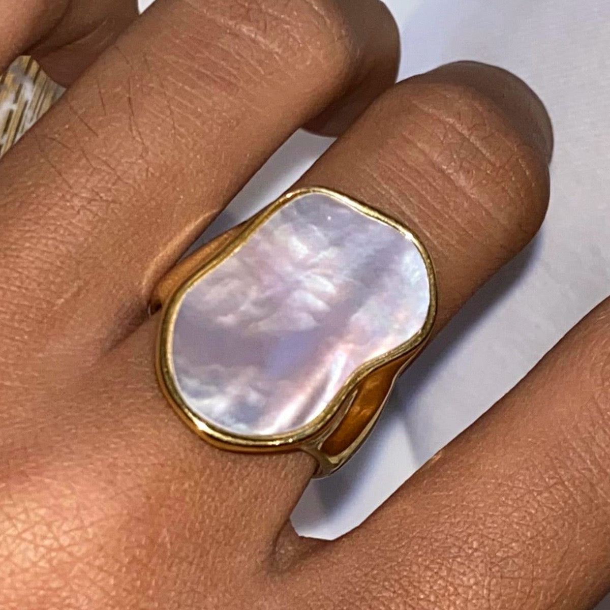 Watts Big mother of pearl rings
