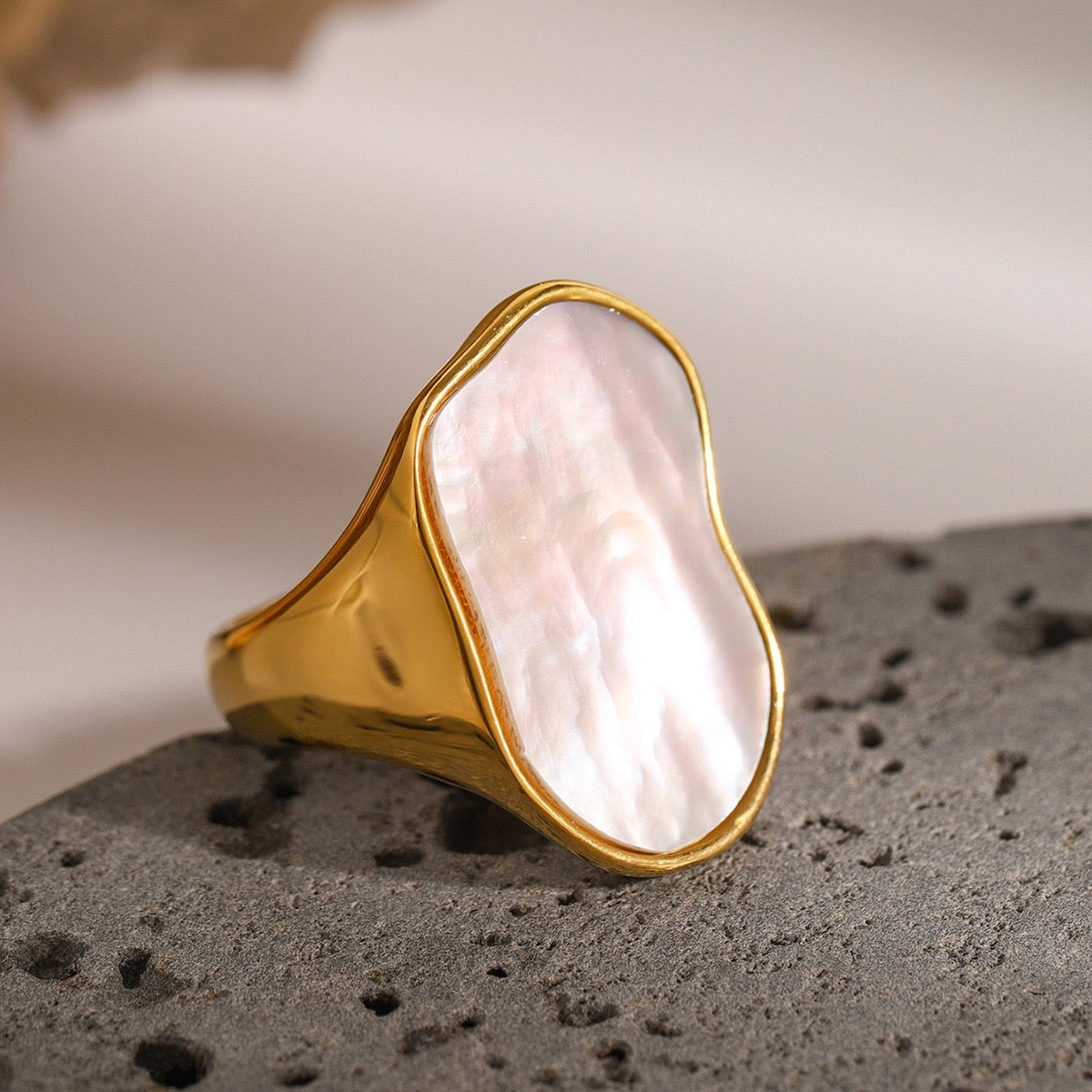 Watts Big mother of pearl rings