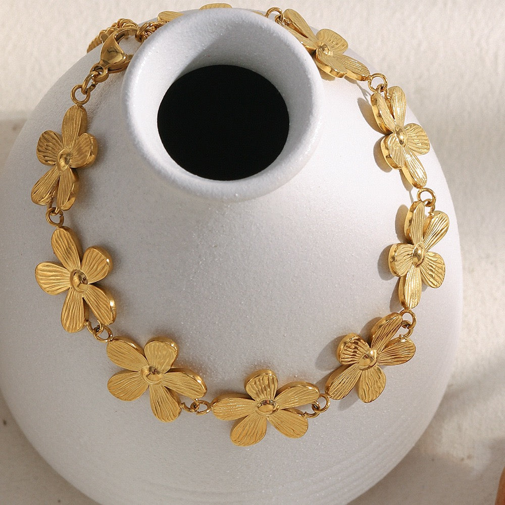 Flower bracelet