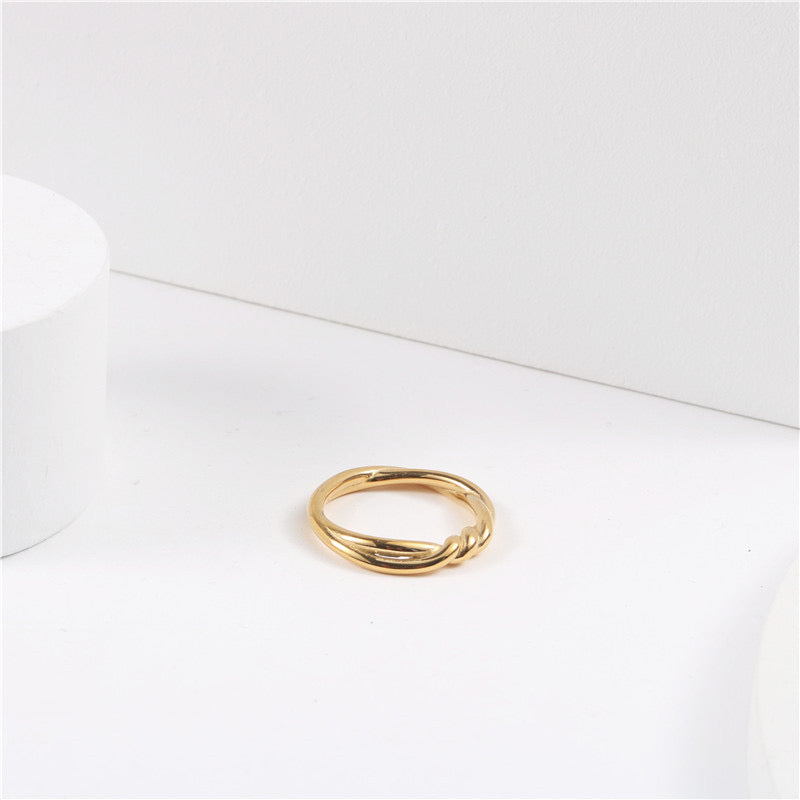 Taliah Tangle up rings