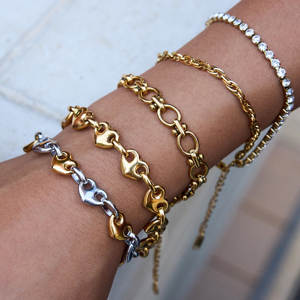 Heart lock chain set