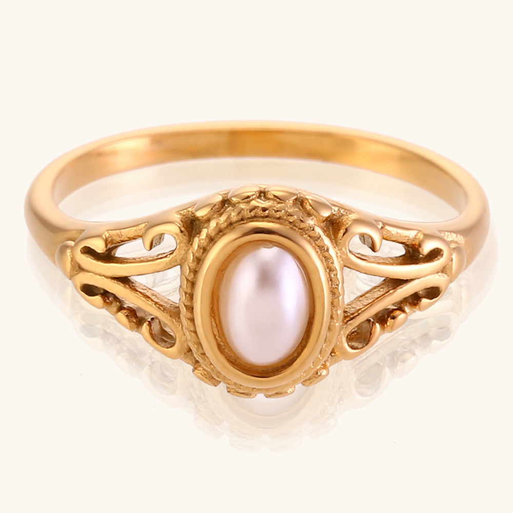 Piper Crown pearl ring