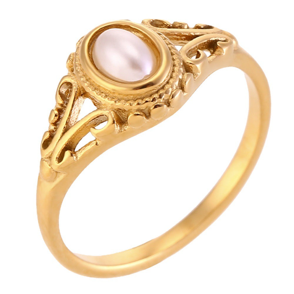 Piper Crown pearl ring