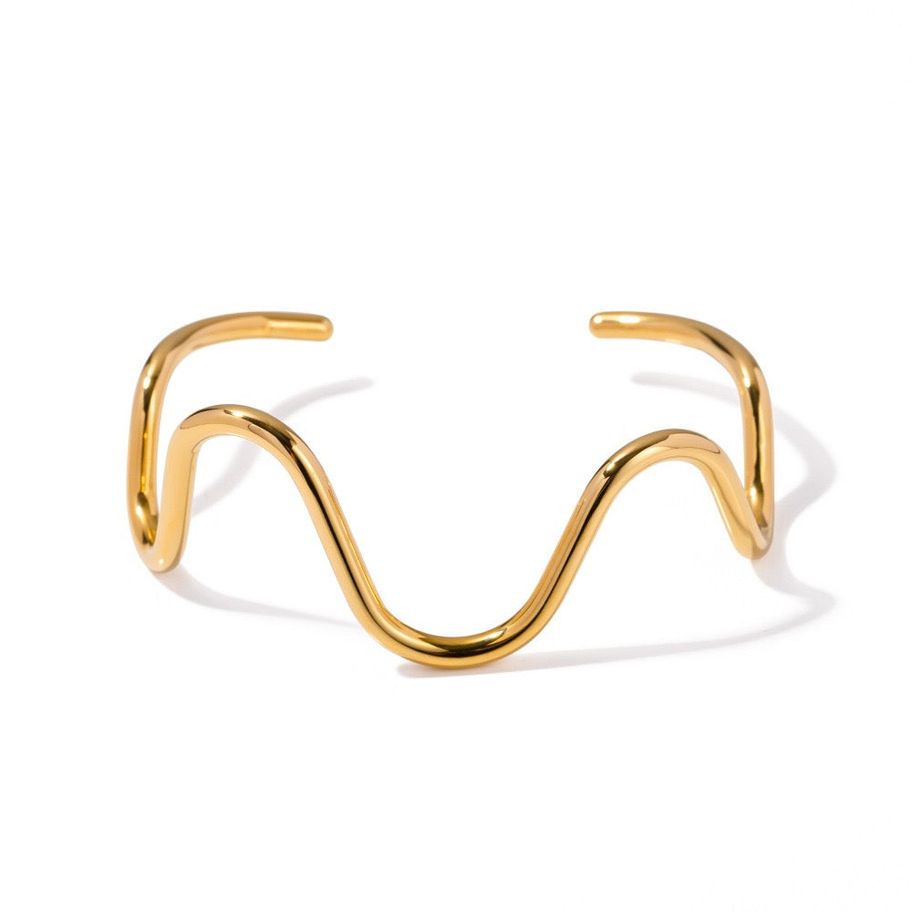 Biancia wave bangle