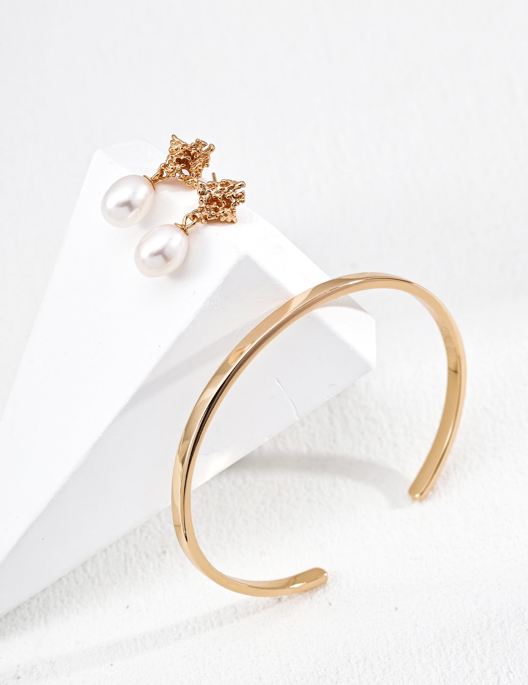 Yulina Splash pearl earrings