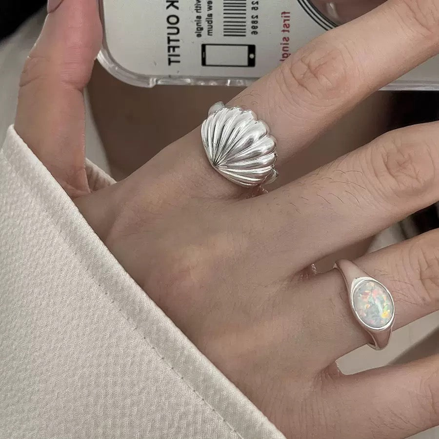 Sterling silver shell ring