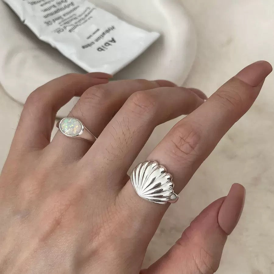 Sterling silver shell ring