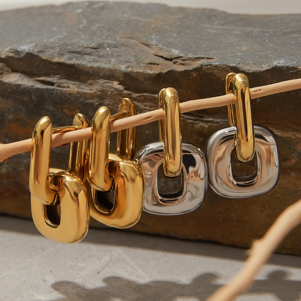 Two tones hoops earrings