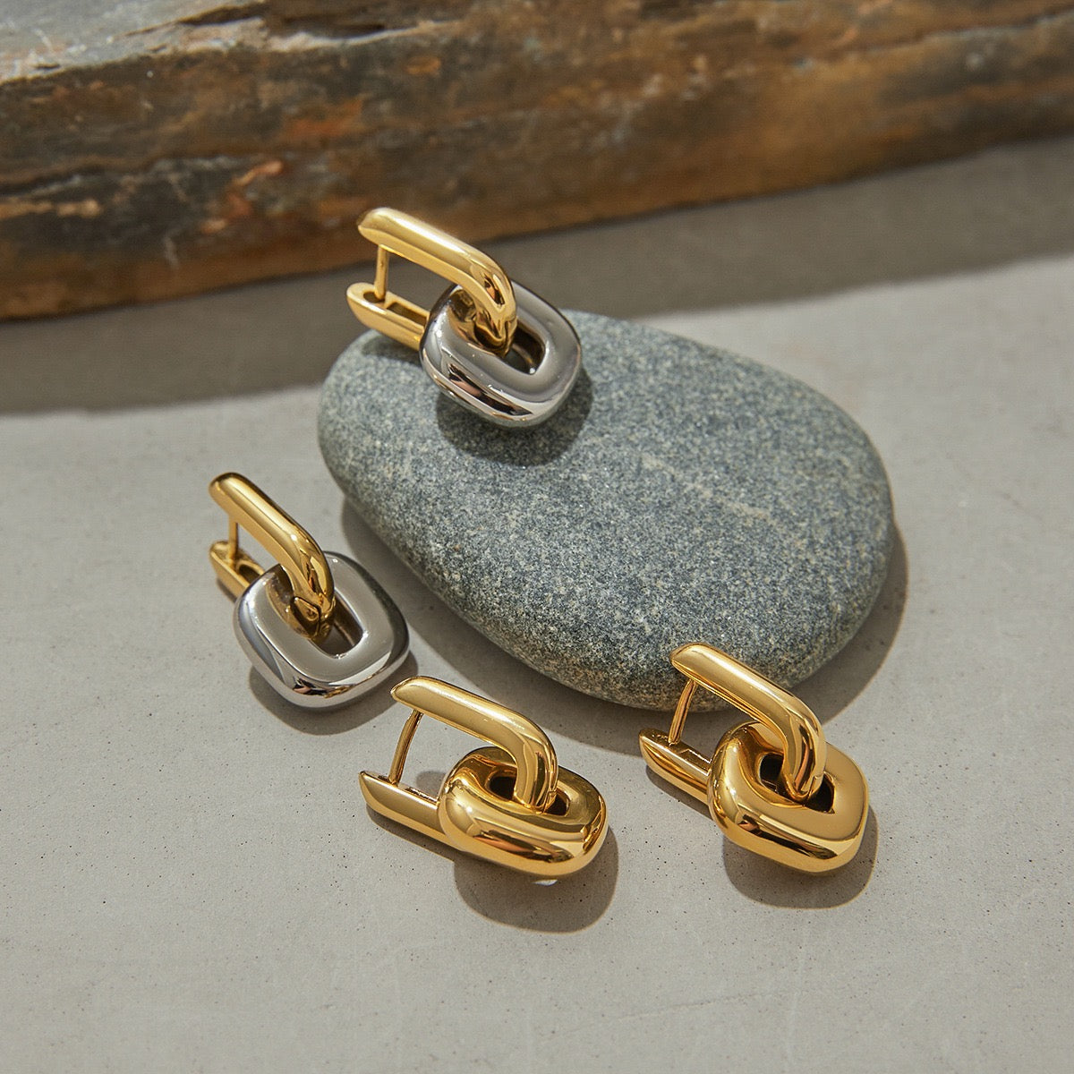 Two tones hoops earrings