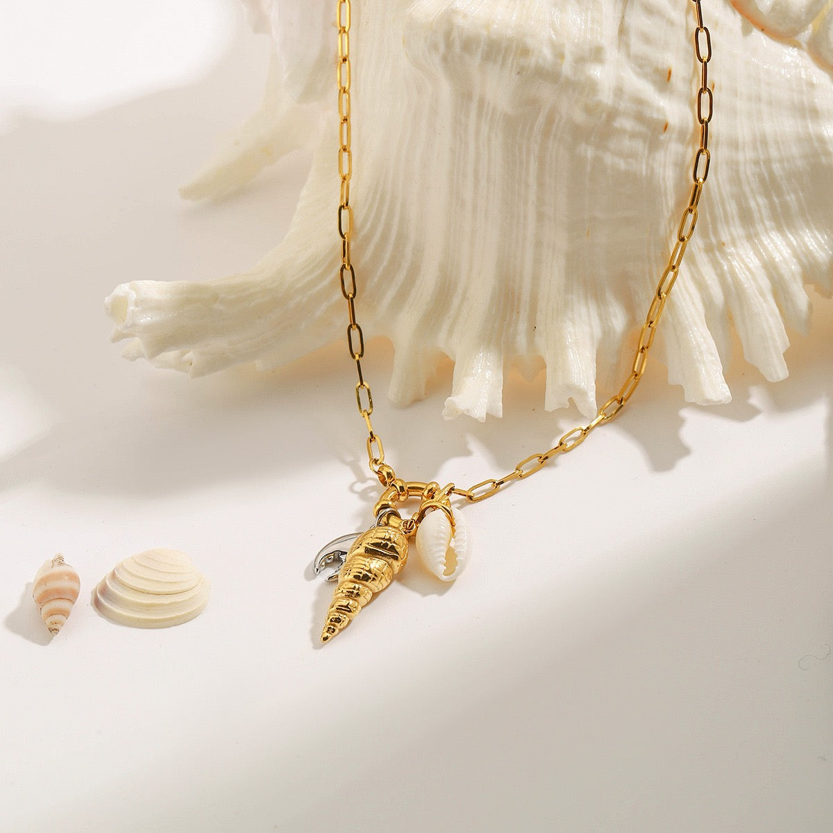 Sea snails shell necklace
