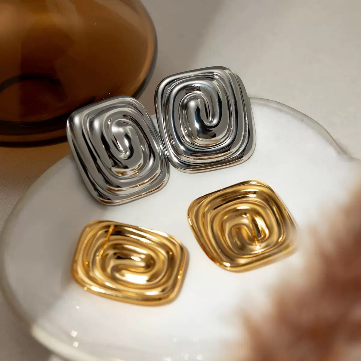 Square swirl earrings