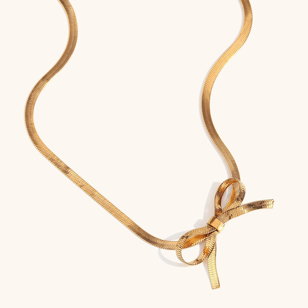 Mini how snake chain necklace