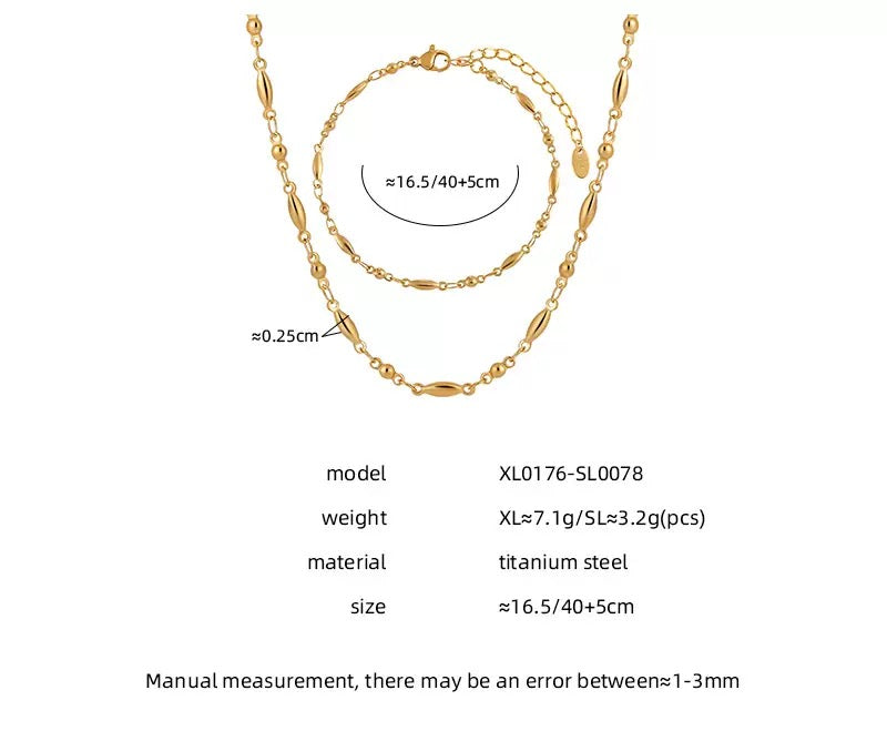 Daliah dainty chains set