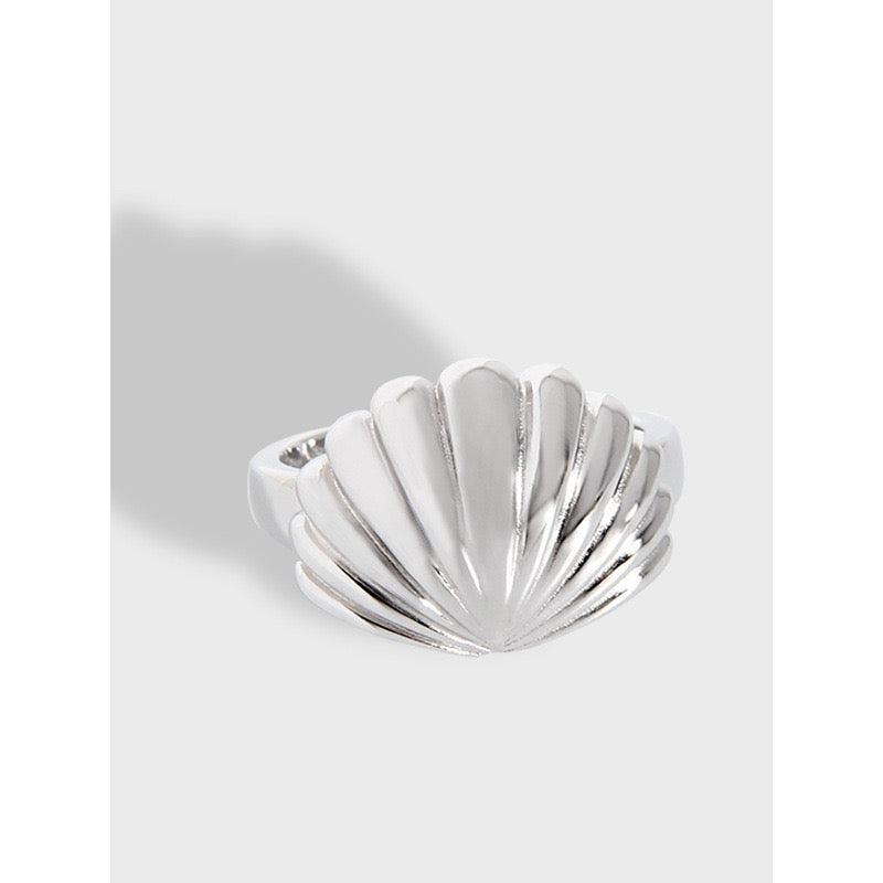 Sterling silver shell ring