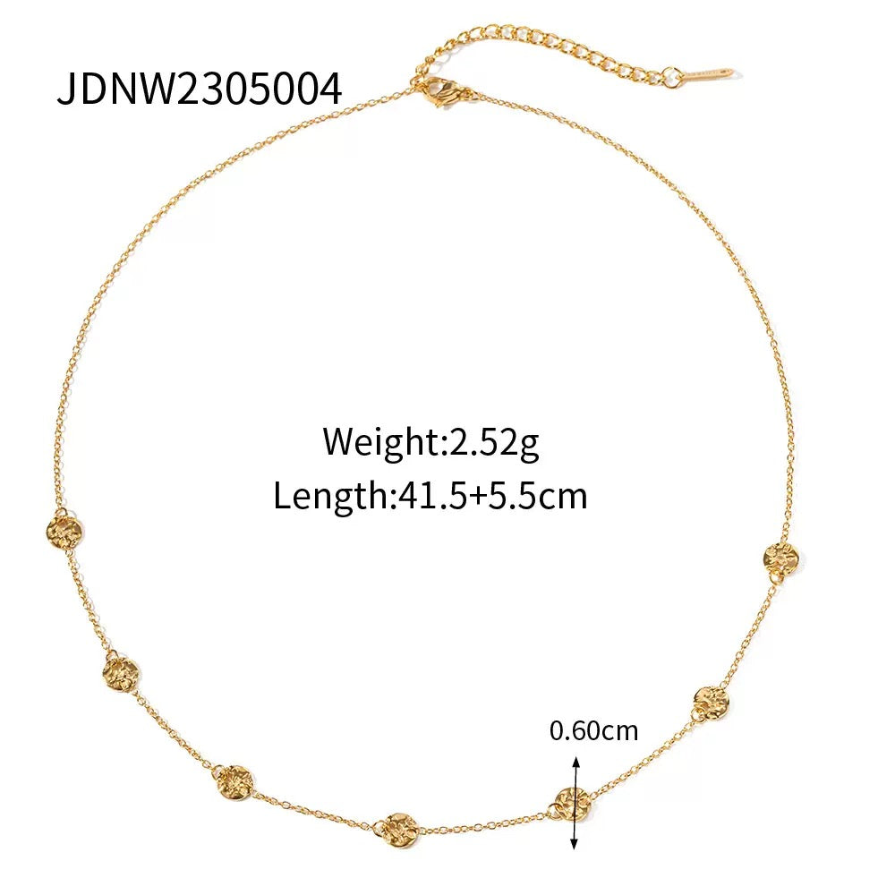 Dainty chips necklace