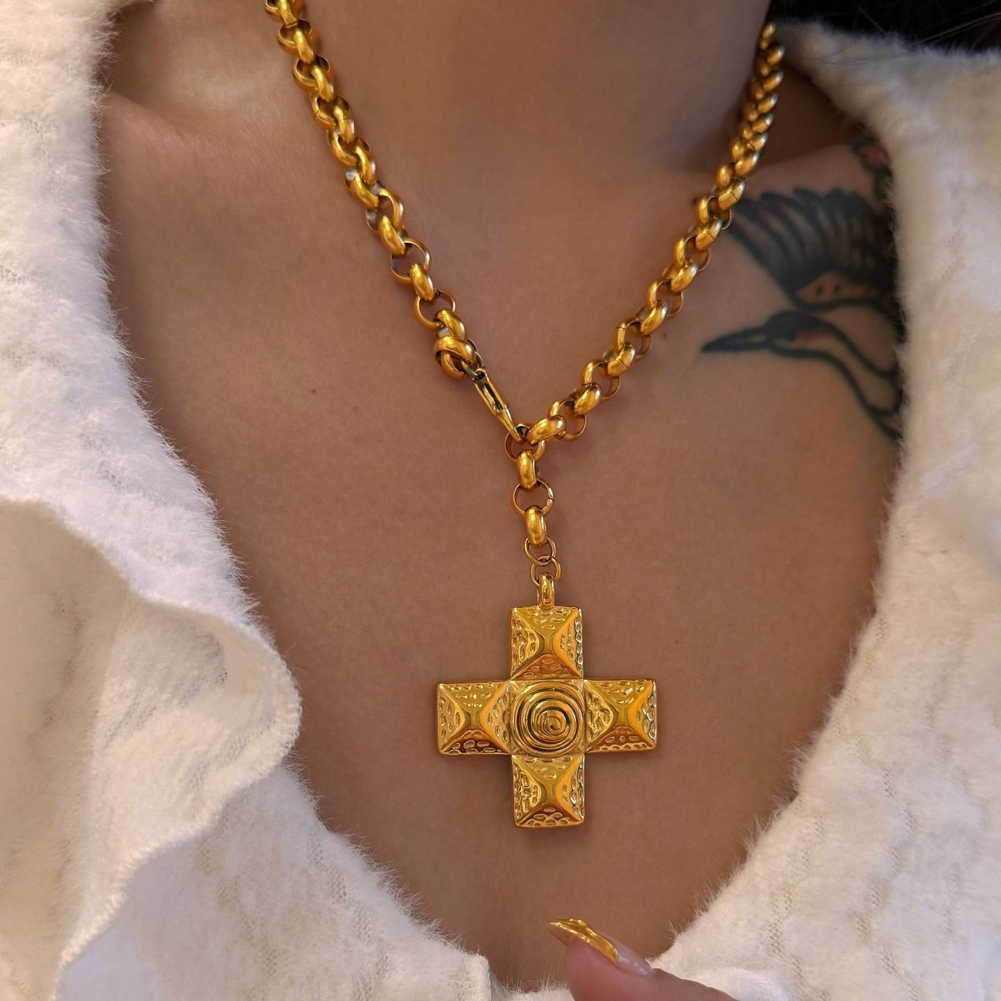 Swirl cross necklace