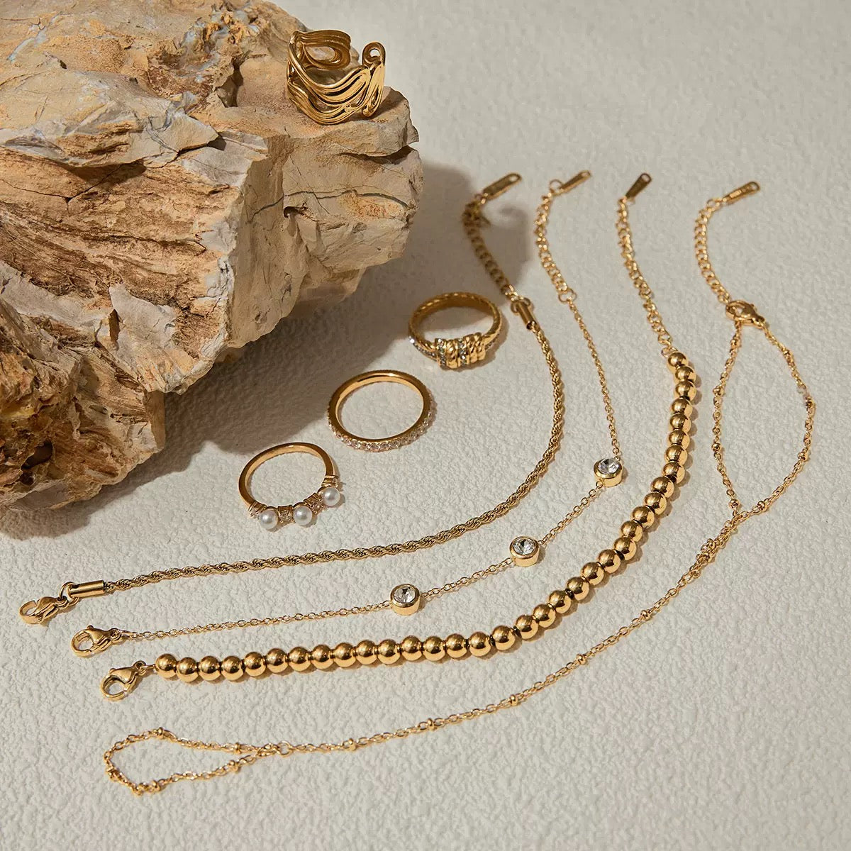 Classic beady hand chain